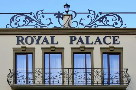 Royal Palace (Роял Пэлас) Отели в г. Переславль-Залесский