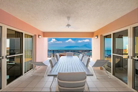 Martinique Whitsunday Resort