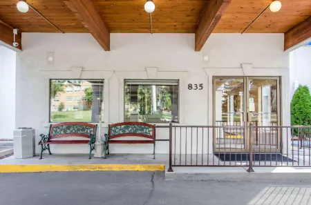 Days Inn by Wyndham Pocatello University Area