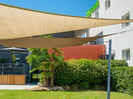 Ibis Styles Pertuis Portes du Luberon Отели в г. Пертюи