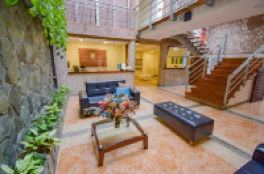 Hotel Mónaco Armenia