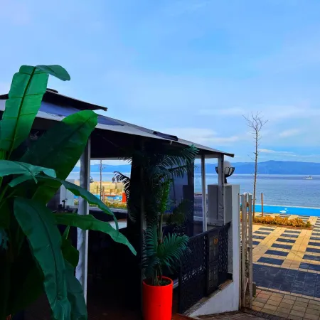 Yalı Bahçe Otel Mudanya