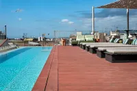 Hotel Orangine - Infinity Pools