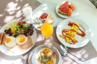 Nonthaburi Palace Hotel - breakfast