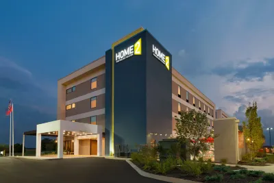 Home2 Suites by Hilton Clarksville/Ft. Campbell Hotels near Finish Line