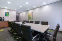 Super 8 by Wyndham Winnipeg East MB