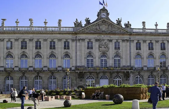 宜必思尚品南錫中心火車站酒店