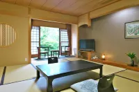 Yuraku Hotel - bar