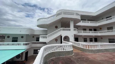 Las Palmas Hotel فنادق في 