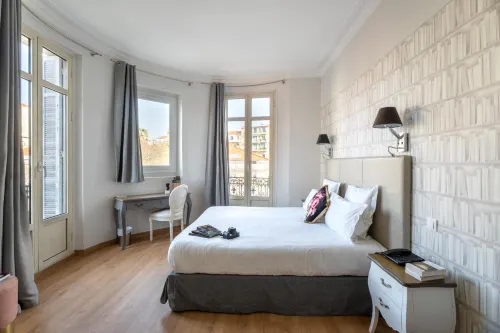 オテル ラ ヴィラ ニース ヴィクトル ユーゴ