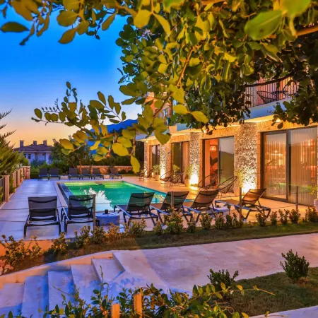 Carruba Boutique Hotel