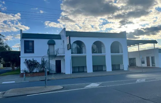 紐默卡艾爾託羅汽車旅館