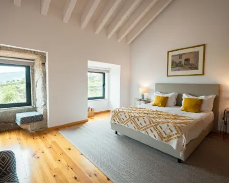 Casa do Santo - Wine & Tourism Hotels in Sabrosa