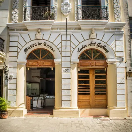 Malecon Premium Rooms & Hotel