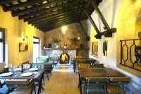 Jazina Hotel - bars