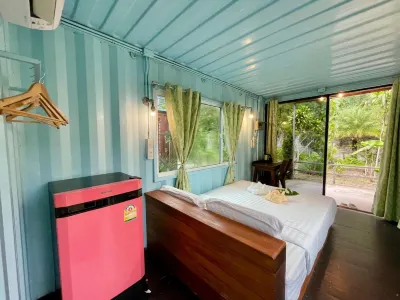 The Camper Lodge, Khao Sok Sok 주변 호텔