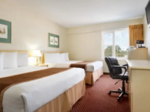 Travelodge by Wyndham（Travelodge 萊斯布里奇） 萊斯布里奇酒店