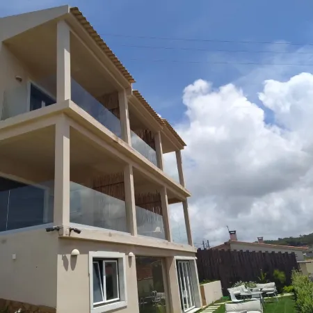 Azenhas do Mar Valley House