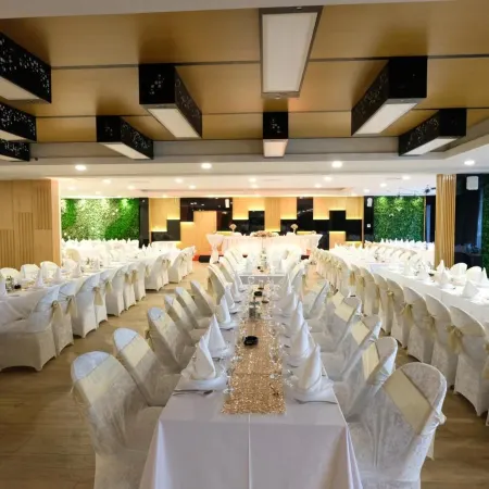 Hollywood Hotel