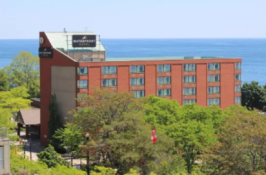 Waterfront Hotel Downtown Burlington Hotels near Spencer Smith Park