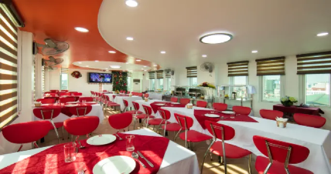 Van Mieu Hotel Отели рядом с достопримечательностью «Мавзолей Хо Ши Мина»