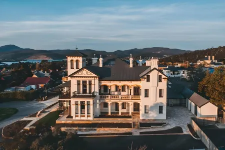 Maylands Lodge Отели рядом с достопримечательностью «Тасманиан Транспорт Музеум»