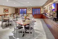 Super 8 by Wyndham Brandon MB