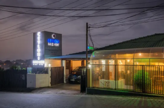 Ceyloni Lake Residency