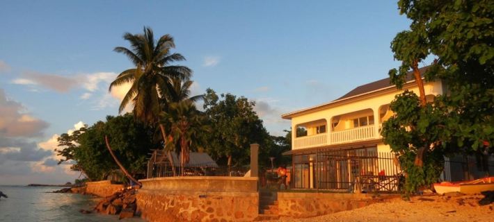 Marie-France Beach Front Apartments Hotels in La Digue