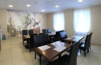 Hotel DmitrovGrad Các khách sạn gần Serafim Dmitrov Monument