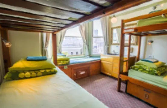 Green Tortoise Hostel Hotels in 