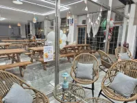 Bada Jeonmang with Hill Pension - 家庭旅館