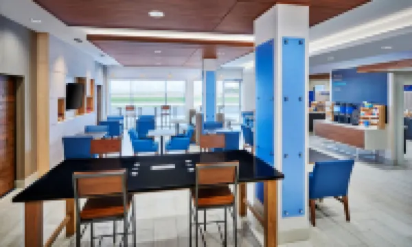 Holiday Inn Express & Suites WINDSOR EAST – LAKESHORE by IHG Hôtels à : Comté d'Essex