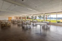 Super 8 by Wyndham Riverside AL