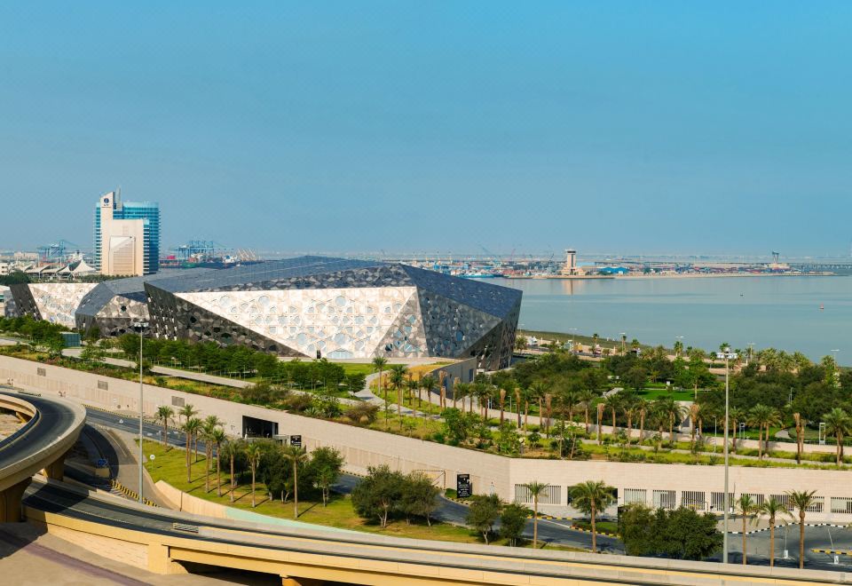 3. 인트 레지스 쿠..