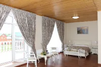 Alexandrovskaya Sloboda Hotel