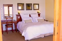 Sandford Park Country Hotel - Mountain view
