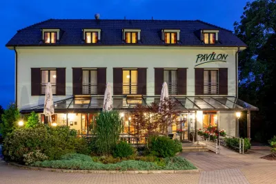 Pavilon Các khách sạn ở 