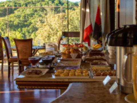 ポウサダ カーサ ブランカ ポメロデのホテル