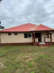 Yogi Home Stay Near Freetown Airport - chambre d’hôtes