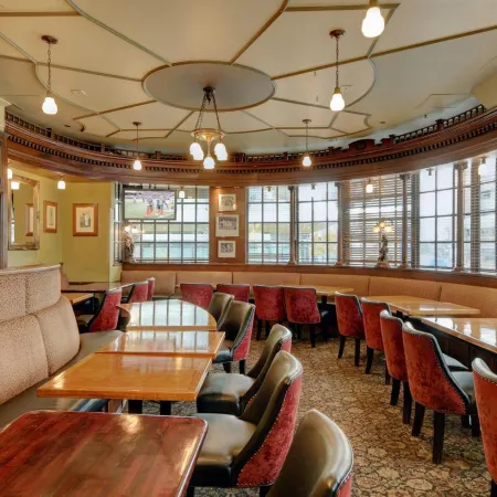 Strathcona Hotel
