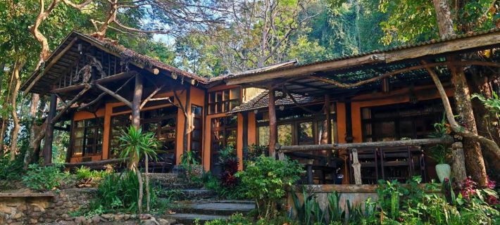 Tharnthong Lodge 매 온 호텔
