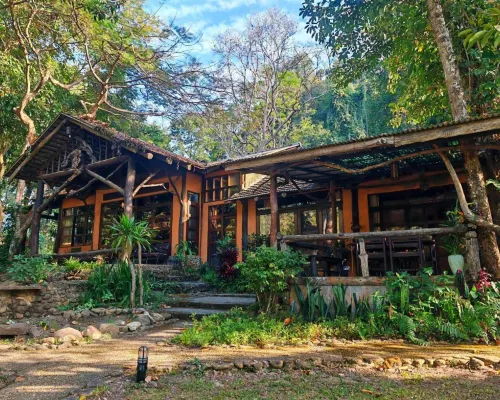 Tharnthong Lodge فنادق في ماي أون