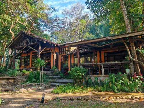 Tharnthong Lodge