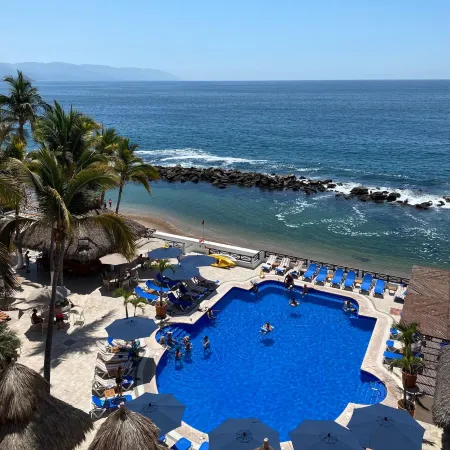 Costa Sur Resort & Spa