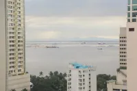 Pacific Bay Grand Suites - Meerblick