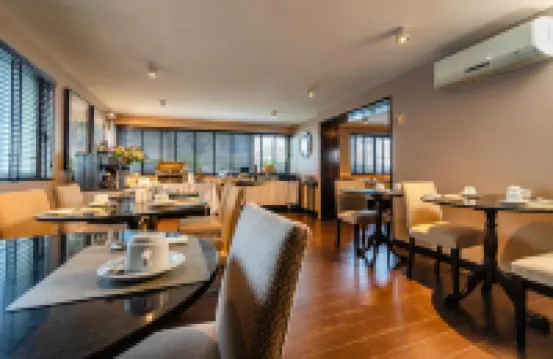 ホテル ロス エスパニョーレス プラス