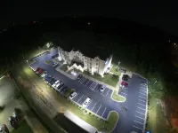 Microtel Inn & Suites by Wyndham Searcy - parkir