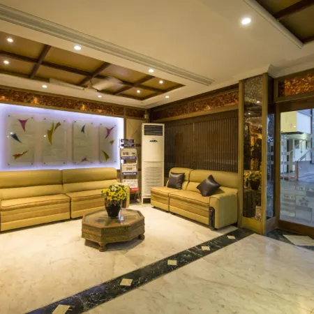 Hotel Aryaas