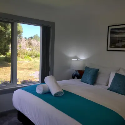 Regatta Point Tavern & Holiday Villas Hotels near Franklin-Gordon Wild Rivers National Park